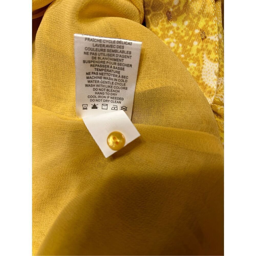 Cupcakes & Cashmere Size Small Halter Top Yellow Gold Flecks Floral - Picture 8 of 10